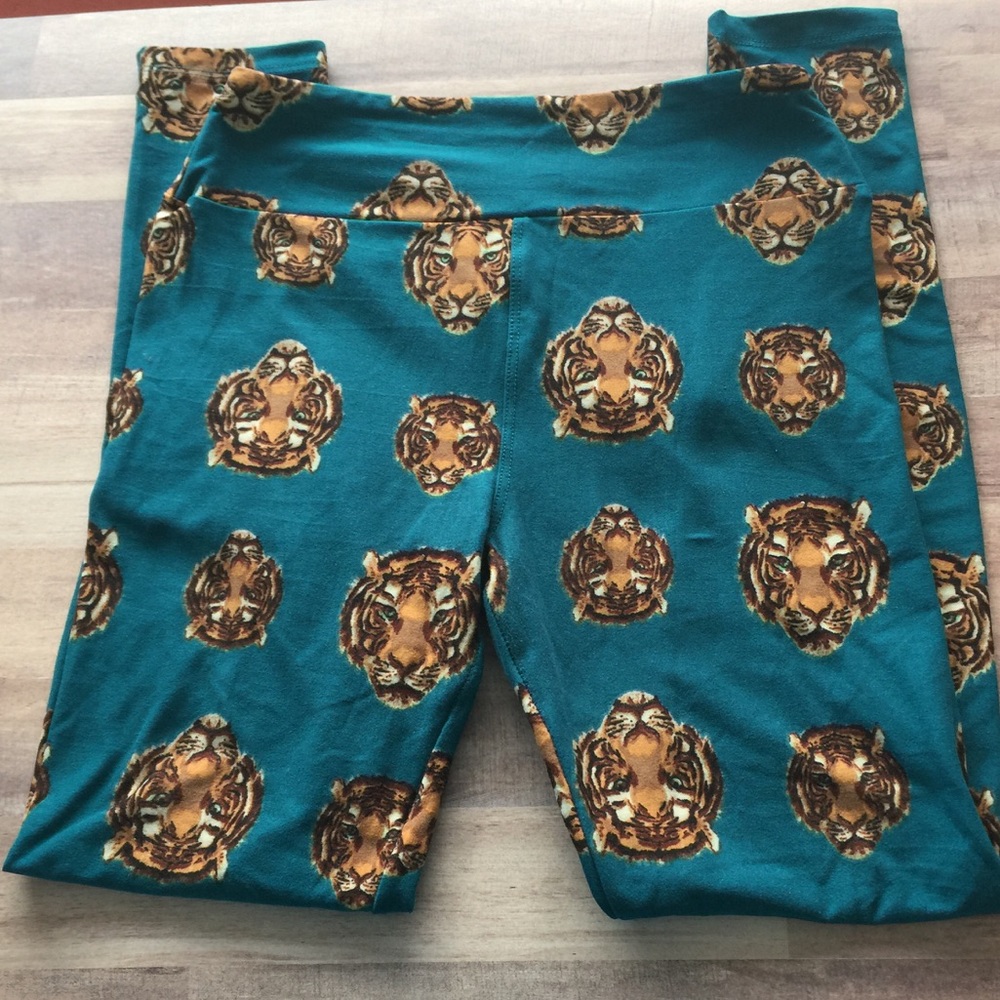 Lularoe one size cheetah leggings